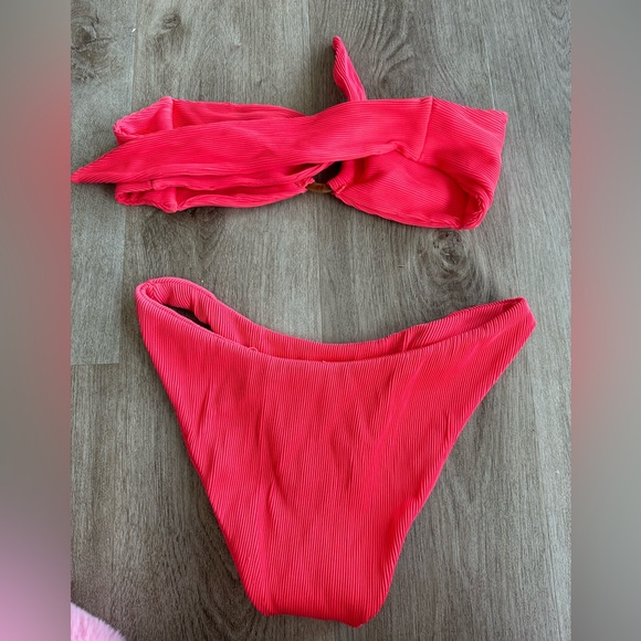 Kulani Kinis Bandeau Strapless Bikini High Cut Cheeky Bright Neon Pink Ribbed S - Picture 2 of 7